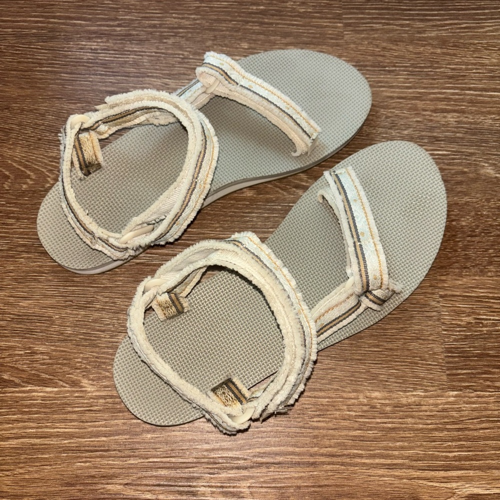 Teva Women's Sandals in Cream and Tan